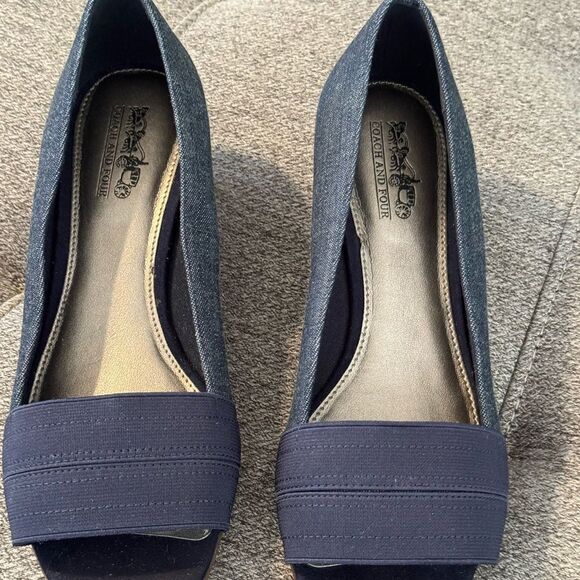Coach & Four-Denim Blue Wedge Heels with Classic Design open toe slip on 7.5 - Picture 10 of 16
